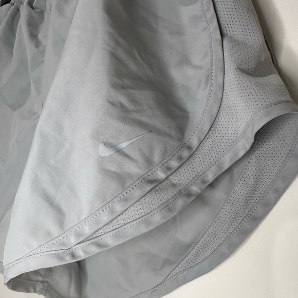 Nike Dri Fit Shorts - Picture 2 of 5